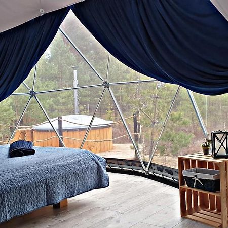 Hotel Podniebny Glamping Borsk Esterno foto