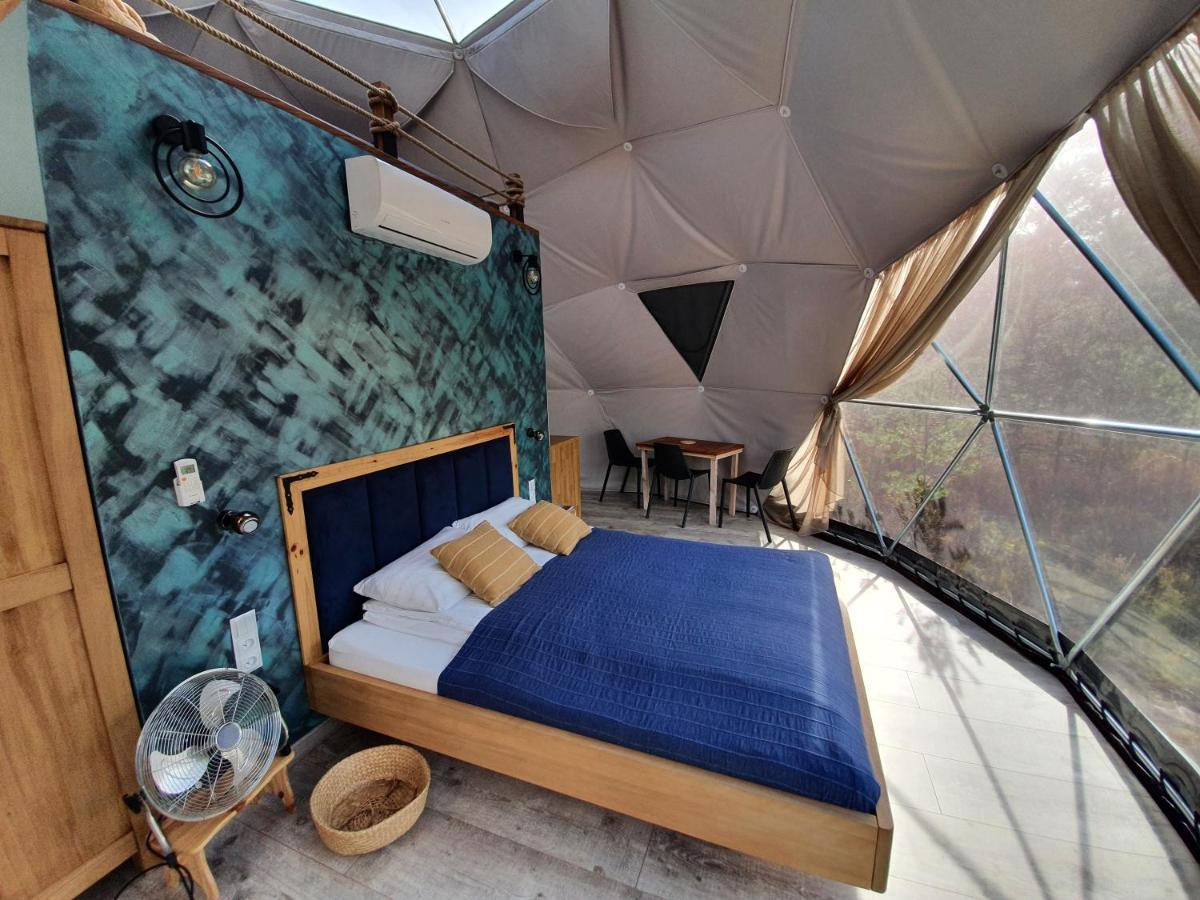 Hotel Podniebny Glamping Borsk Esterno foto