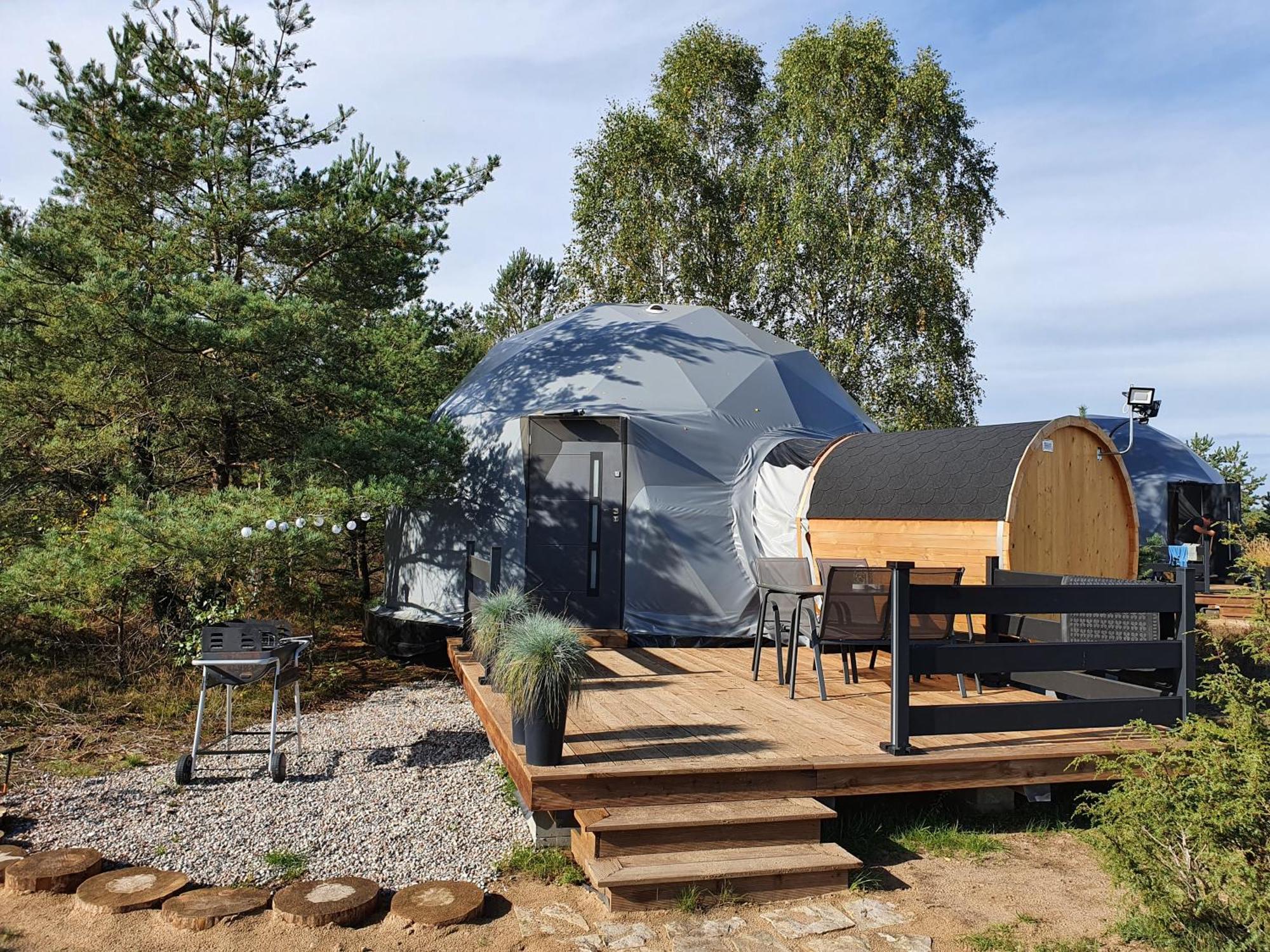 Hotel Podniebny Glamping Borsk Esterno foto